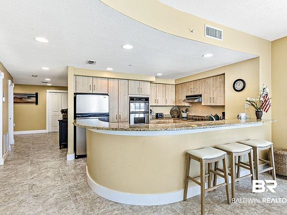 4th image of 521 W Beach Blvd APT 701