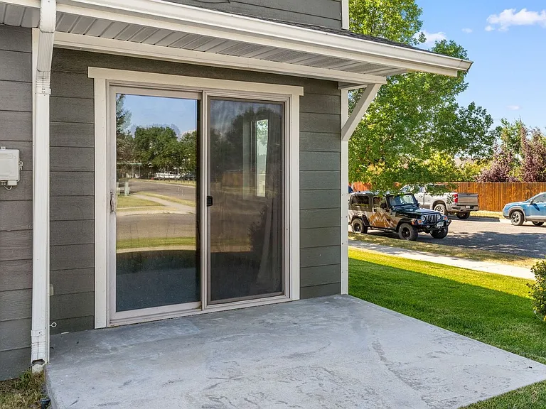 4006 Broadwater Ct — Photo 30