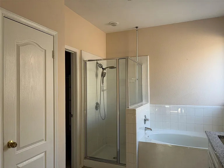 11501 Knapple Cv — Photo 18