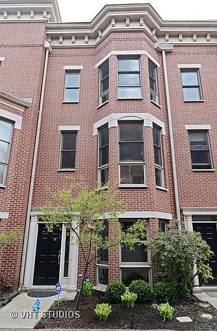 1st image of 1725 W Belmont Ave #F