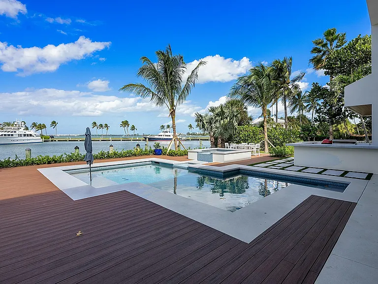 6879 SE South Marina Way — Photo 36