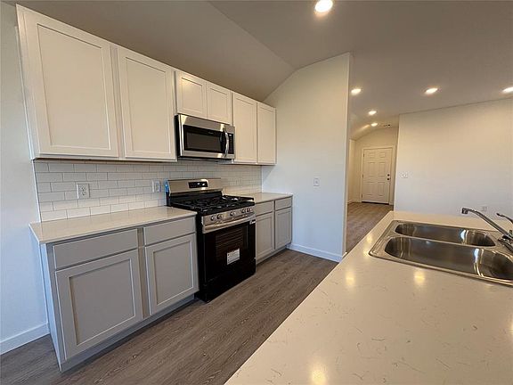 5th image of 2229 SE 89th Ter