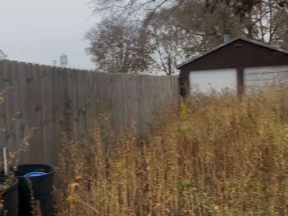 2nd image of 204 N Central Ave