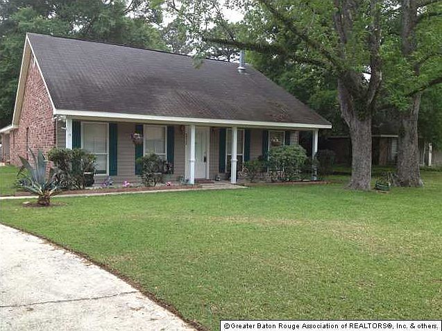 1st image of 44529 Lakewood Dr
