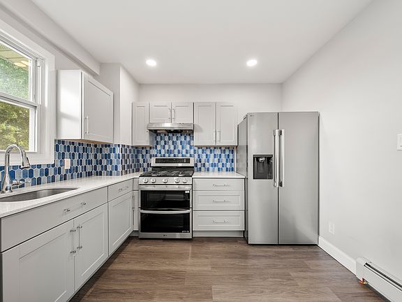 4th image of 267 Hirliman Rd #1