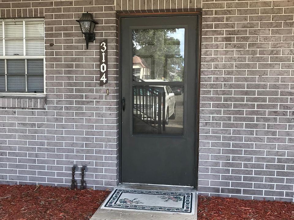 1st image of 3104 Sir Hamilton Cir #3