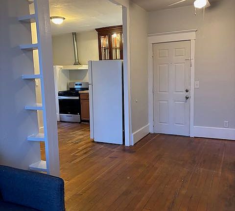2nd image of 2217 E Terrace St APT F