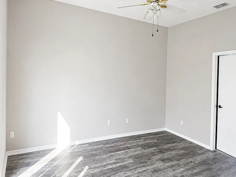 28202 Brokenmead Path — Photo 10