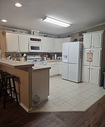 4th image of 6409 Brandywine Dr N #282