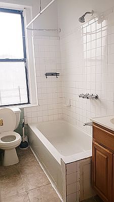 3rd image of 264 E 28th St APT 1A
