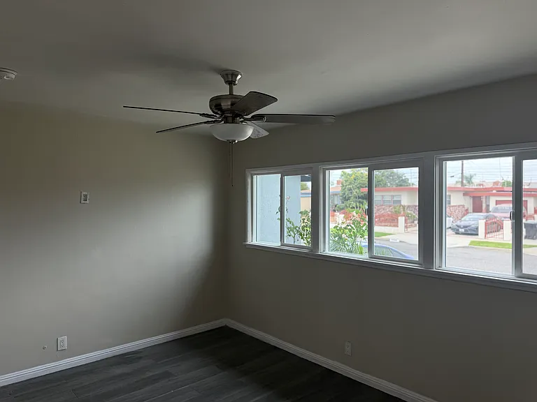 13127 Flallon Ave — Photo 7