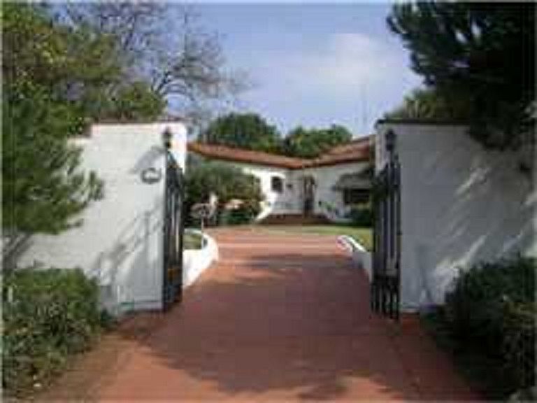 2nd image of 89 Country Club Dr