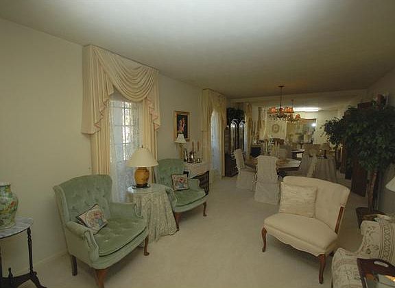 2nd image of 2080 Hampton Hill Dr