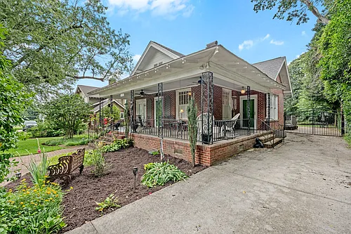 112 Capers St Photo 1