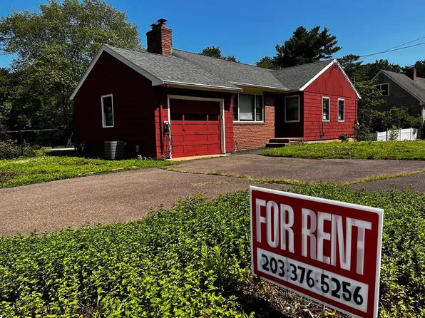 70 Short Beach Rd, Branford, CT 06405