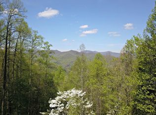 528 Early Deitz Rd, Sylva, NC 28779