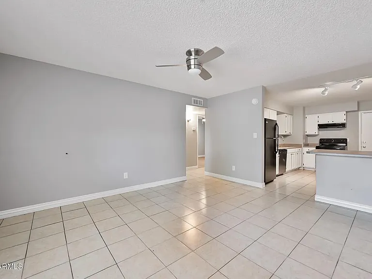 1912 W Hayward Ave #11 — Photo 45