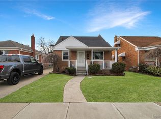 12883 Callender St, Southgate, MI