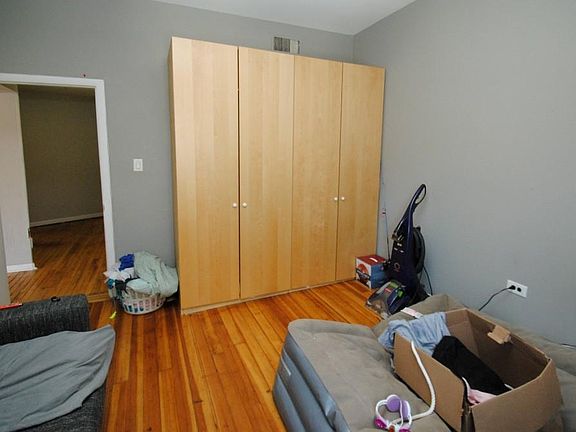 3rd image of 4128 N Lincoln Ave #518