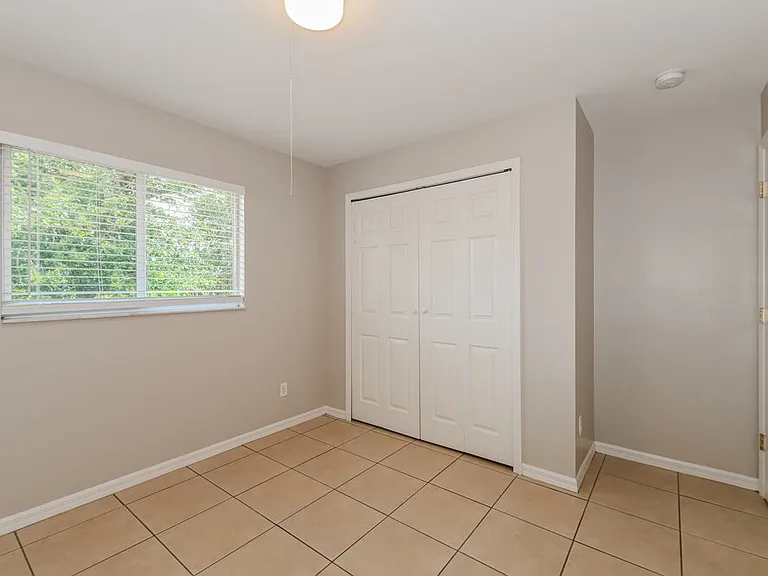 1733 SW 22nd Ln — Photo 14