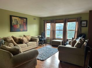 425 Monet Cir, Bolingbrook, IL 60440