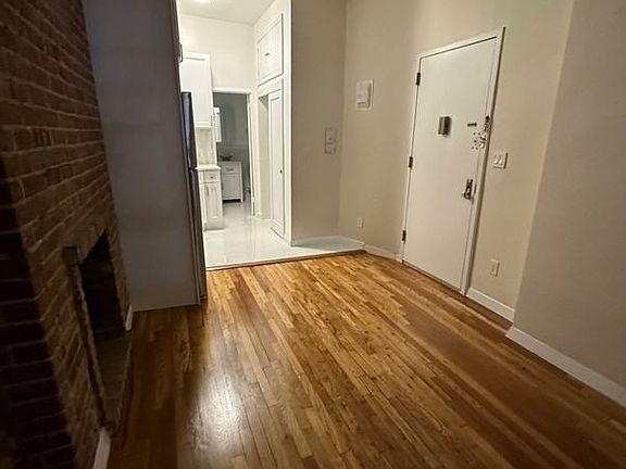 5th image of 534 E 83rd St APT B