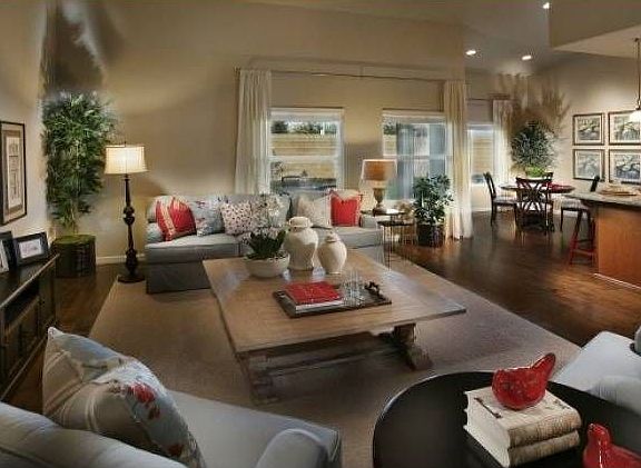 Lexington Dining Room