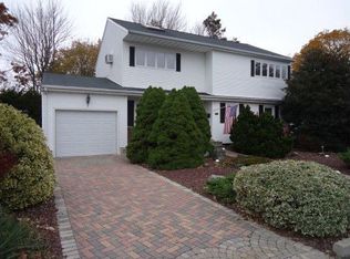 117 Claremont Ave, West Babylon, NY 11704