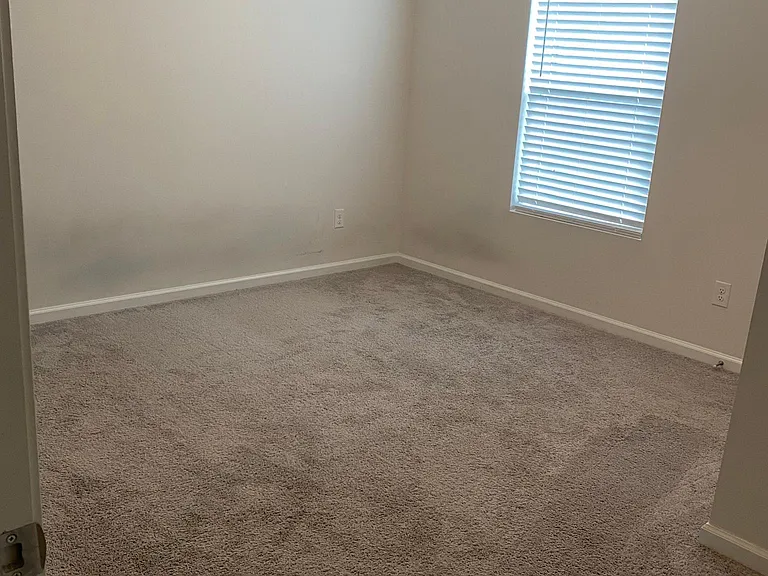 128 Evonshire Blvd — Photo 21
