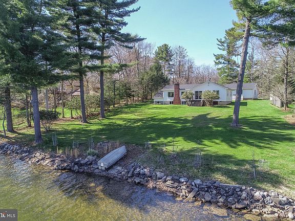 4th image of 2332 Paradise Point Rd
