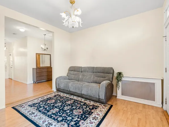 282 Magnolia Avenue image 6 of 24