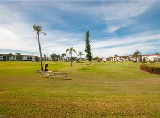 29 High Point Cir E APT 106, Naples, FL 34103