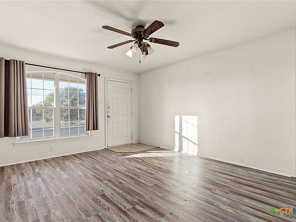 3rd image of 304 N 10th St