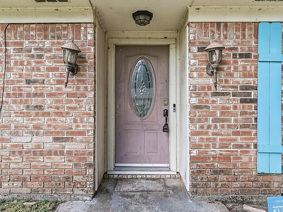 3rd image of 1180 Chatwood Dr