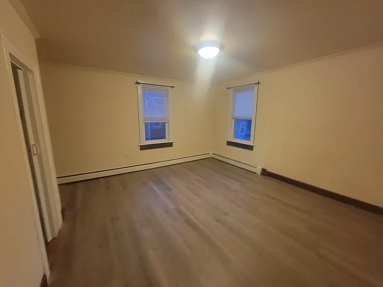 22 Holmes St #2 — Photo 5