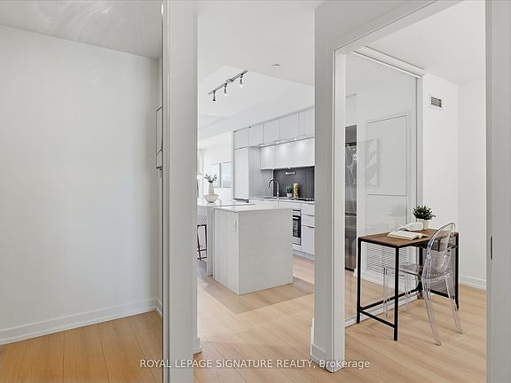 3rd image of 170 Sumach St #1807