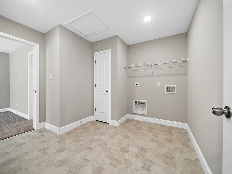 4740 Stoneyhurst Ln — Photo 20