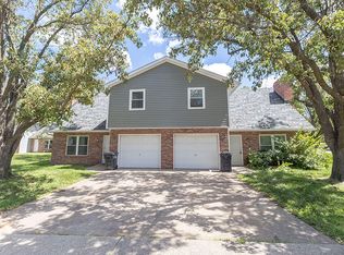 1913 Greenleaves Ct, Columbia, MO 65201