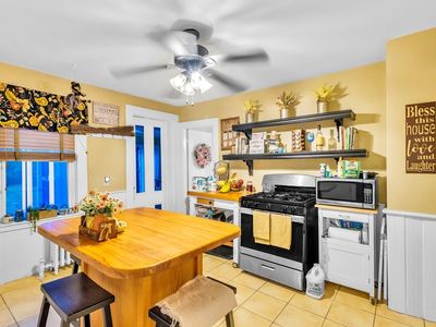 9 Cherry St, Southborough, MA, 01772