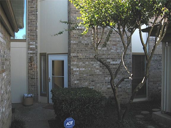 3rd image of 31 Park Ln