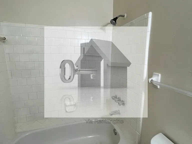 4935 Yacht Harbor Dr — Photo 6