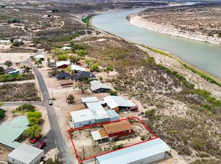 305 Shoreline Dr, Del Rio, TX 78840