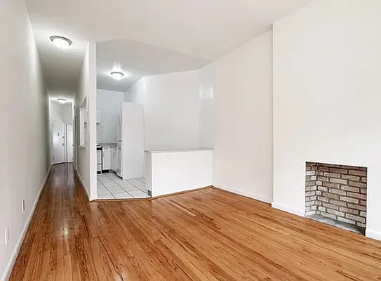 Rented by City Connections Realty | media 7