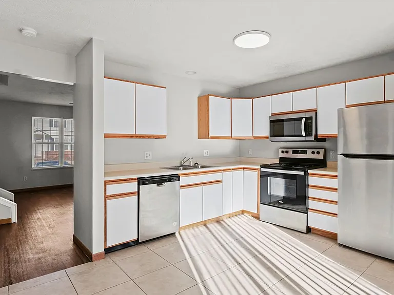 129 Crossing Dr — Photo 6