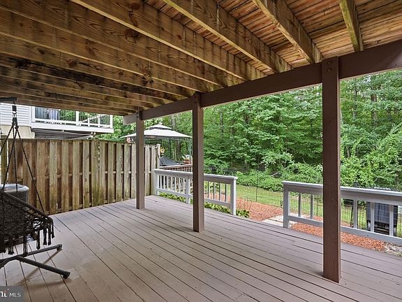 4th image of 8764 Newington Commons Rd