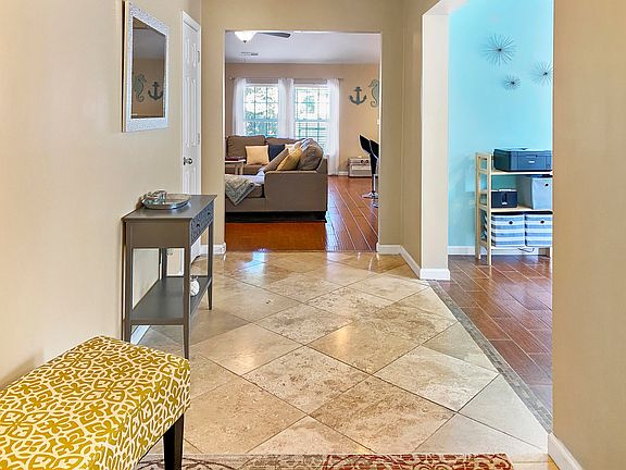 4th image of 5064 Carrington Ct