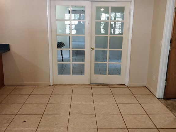 5th image of 730 SE 8th St