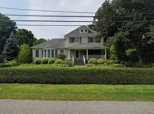 403 W Lane, Riverhead, NY 11901