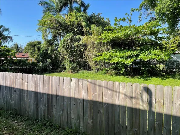 0 NE 147th St, Miami, FL 33161