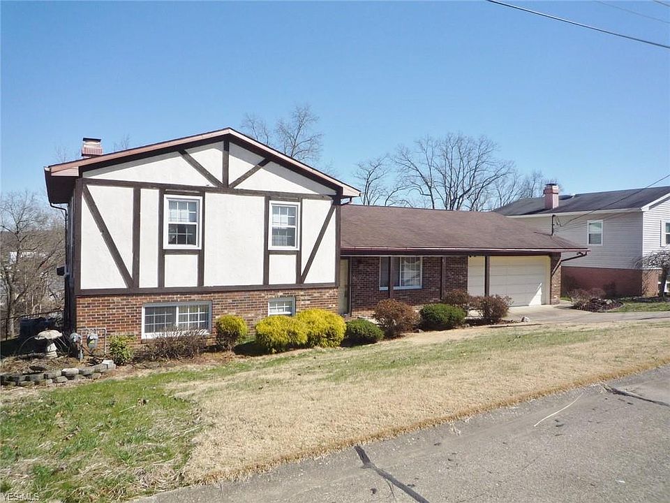 1st image of 23 Oak Cir